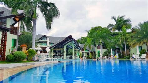 beach resorts in philippines near manila|Spa/Massage was excellent .